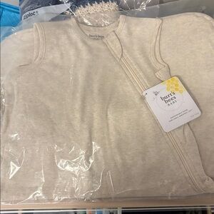 Burt’s bees sleepsack- S- 0-6 months -10-18lbs- NWT